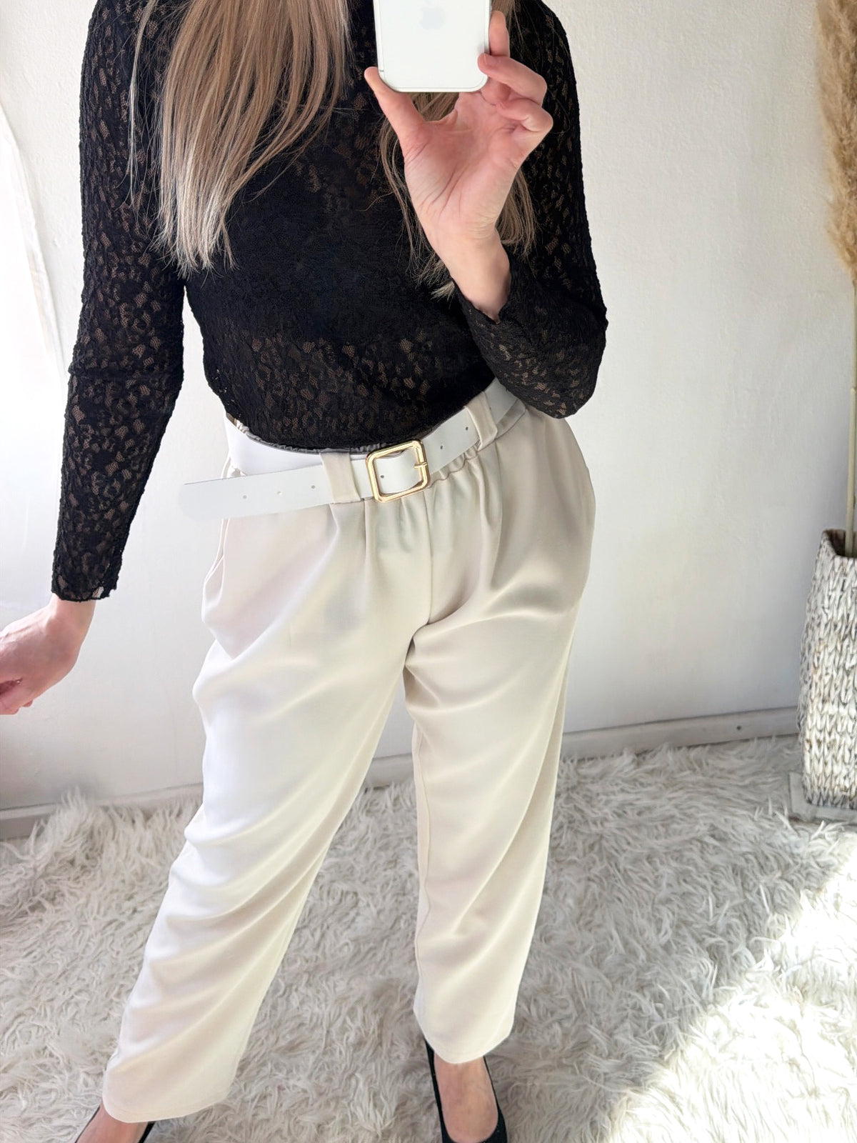 Stoffhose mit Gürtel