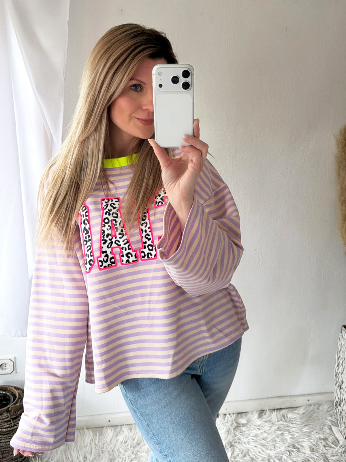 Shirt "CIAO" Statement