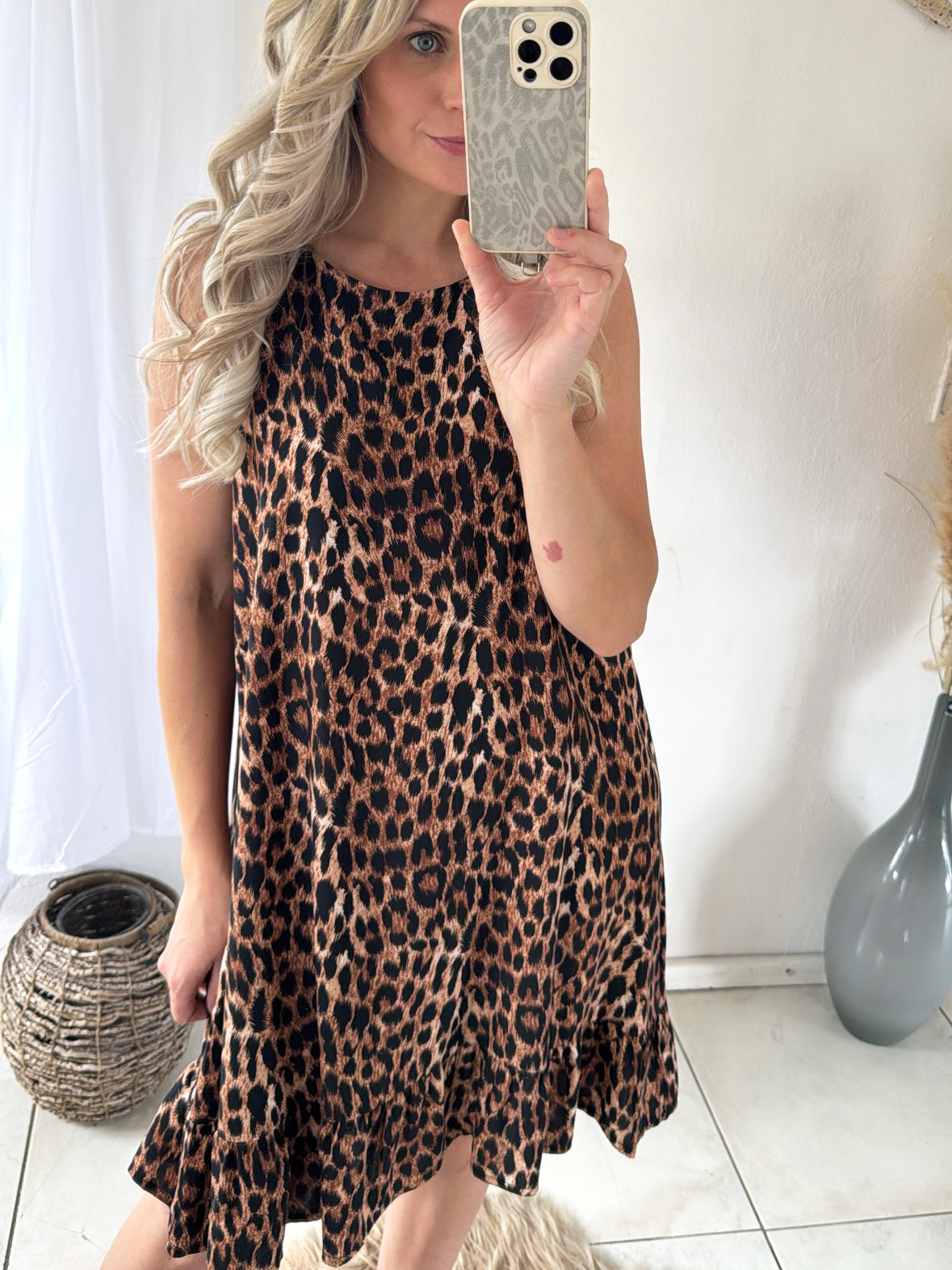 Kleid Leo Chic