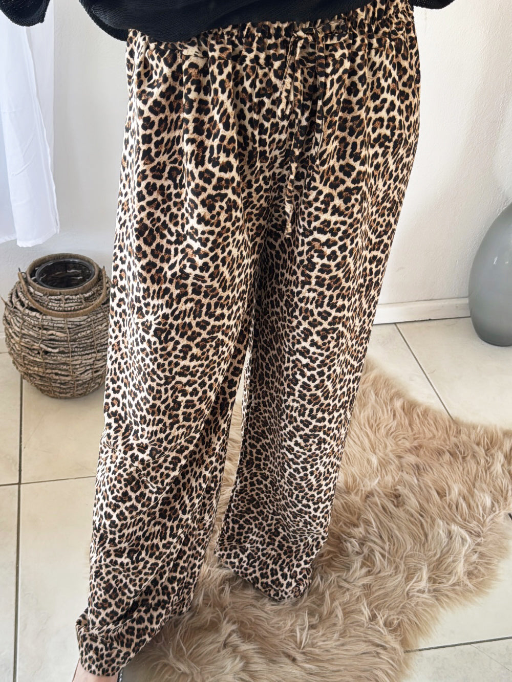 Hose Beige Leopard