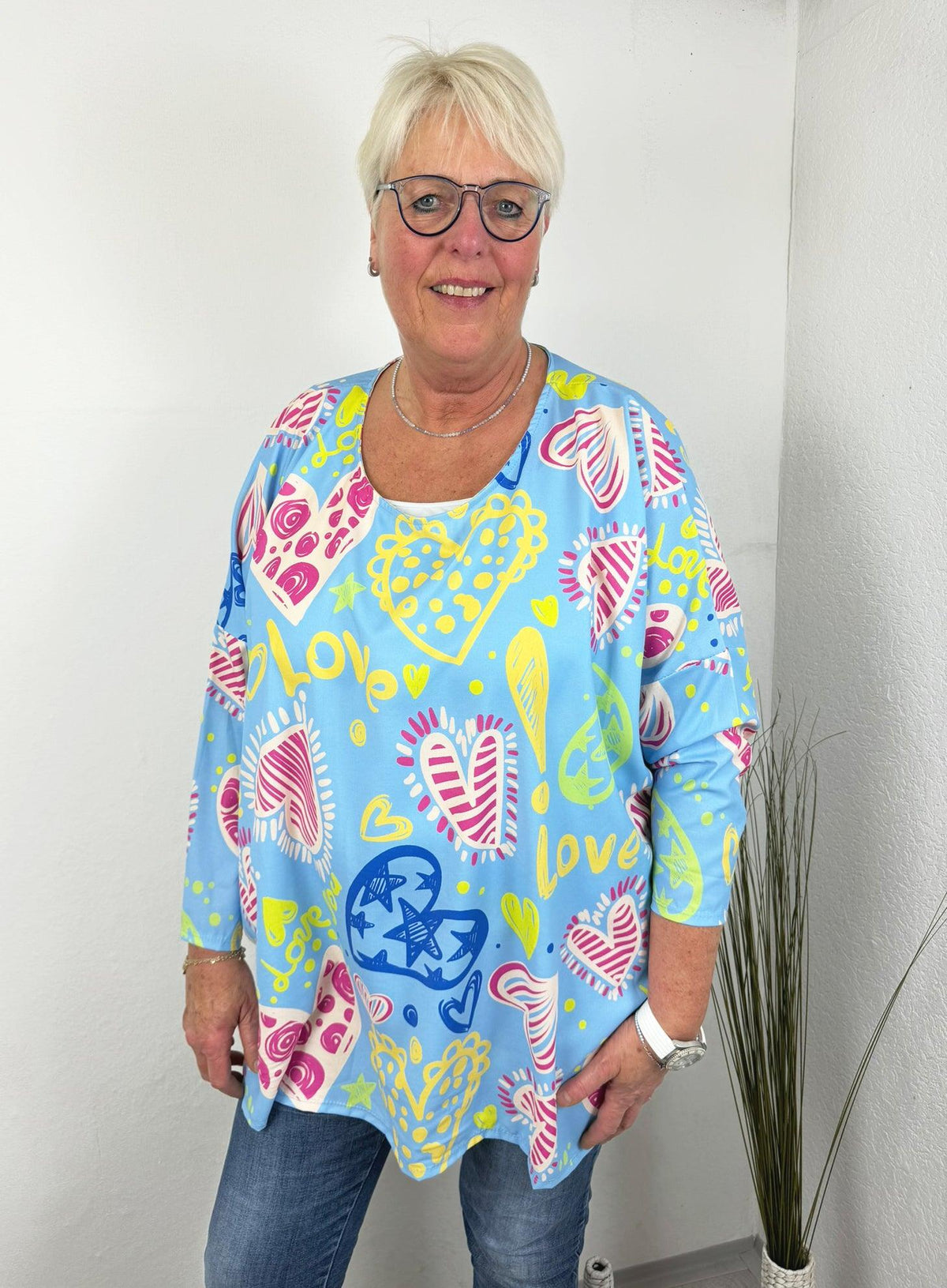 Shirt Herz und LOVE Motiv in blau flieder und mint Gr.48-54 - Uhlala Fashionstore