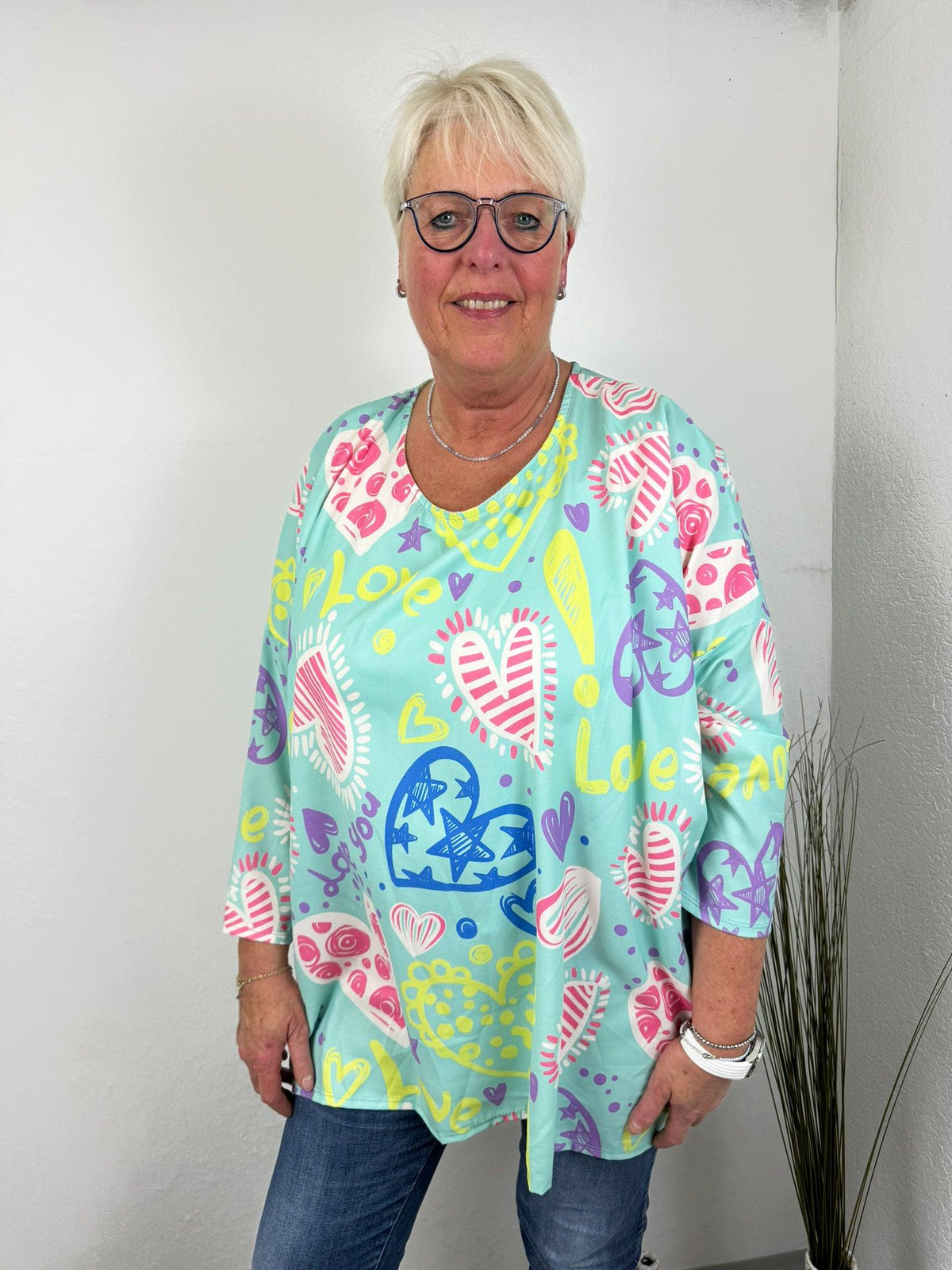 Shirt Herz und LOVE Motiv in blau flieder und mint Gr.48-54 - Uhlala Fashionstore