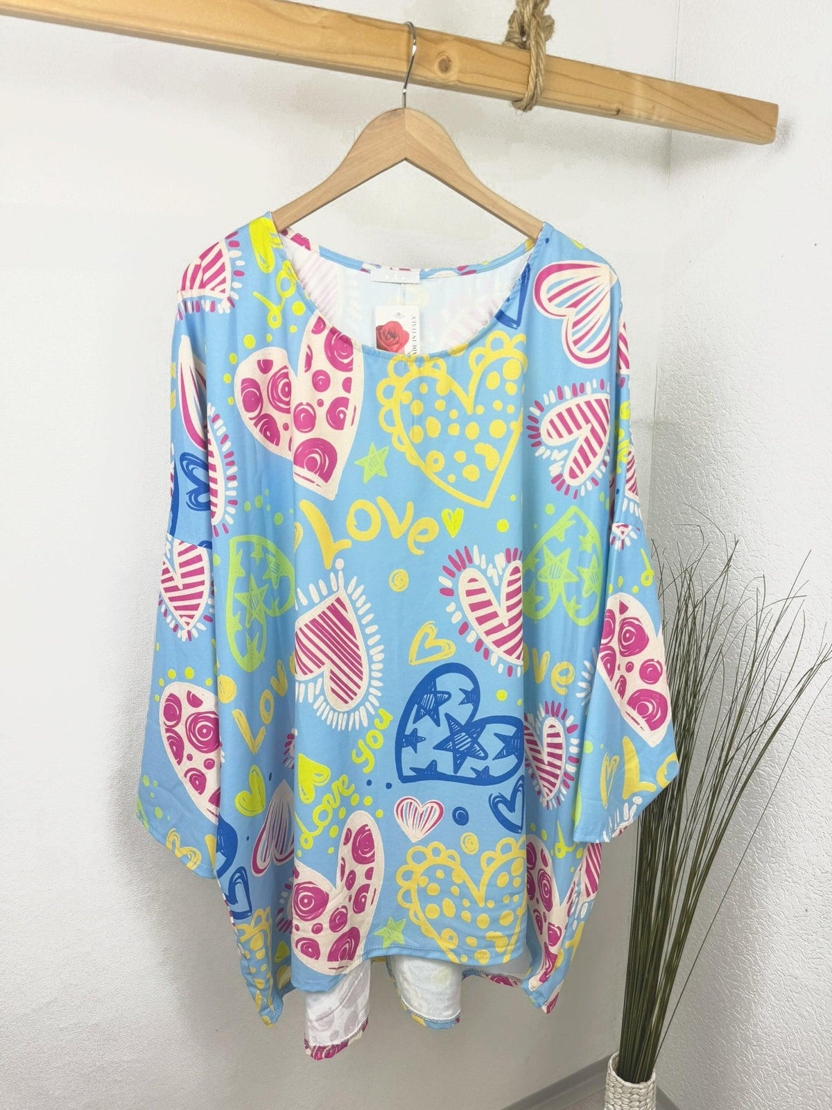 Shirt Herz und LOVE Motiv in blau flieder und mint Gr.48-54 - Uhlala Fashionstore